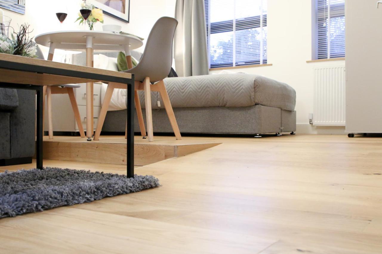 Lovely Studio Apartment With Access For Wheel-Chairs In Sydenham 伦敦 外观 照片